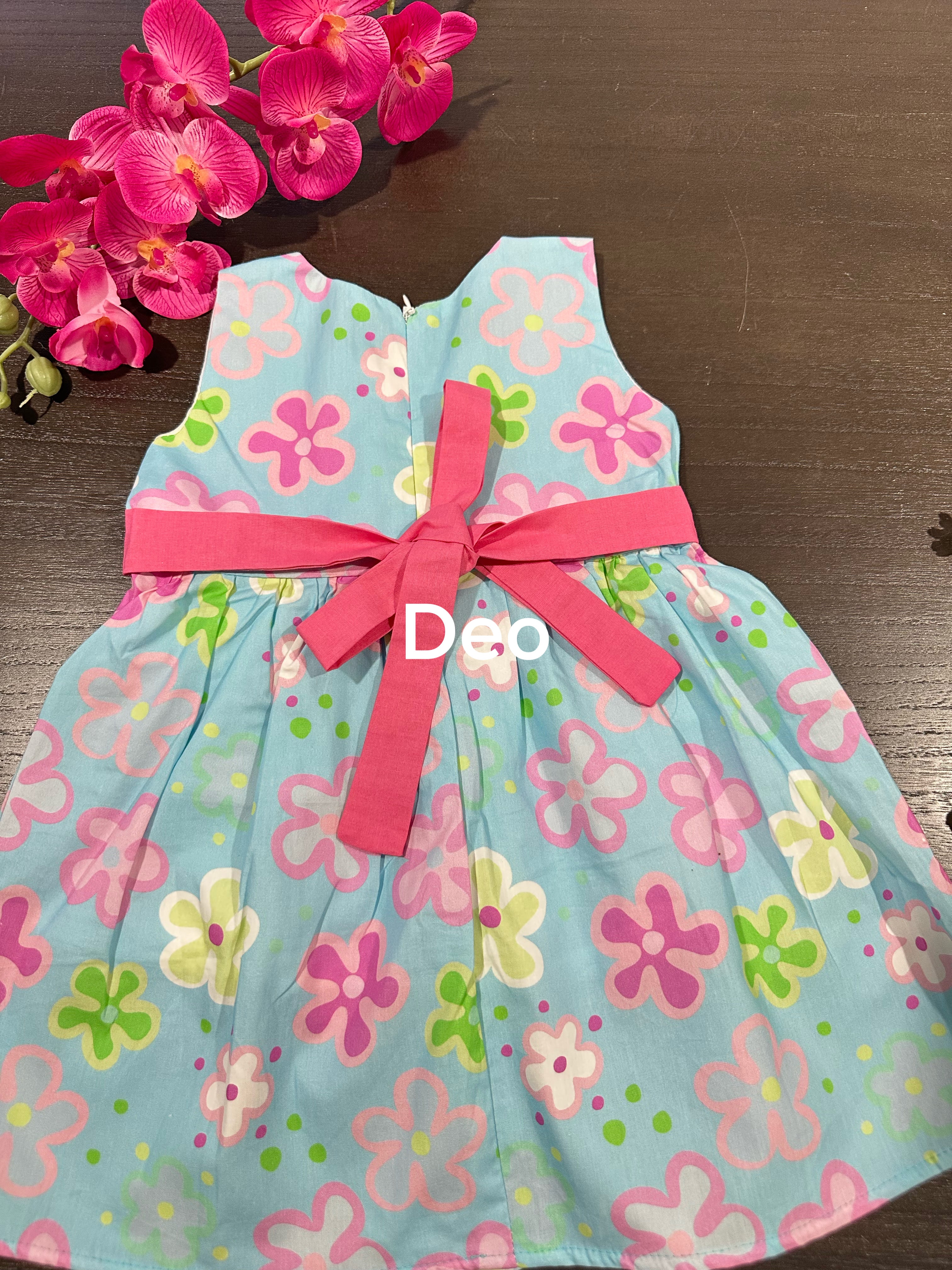 Pink bow with daisy flowers frock